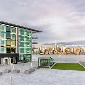 4* Hotel Envue, Autograph Collection
